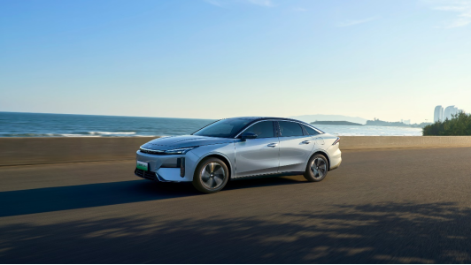 吉利銀河L6 EM-i正式開(kāi)啟預(yù)售 先享提車價(jià)8.98萬(wàn)元起