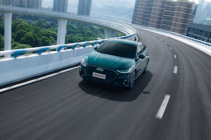 2.0T車型12.29萬起售，艾瑞澤8 PRO要喚醒年輕人的賽道基因