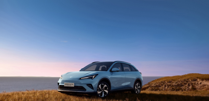 一把好牌都是“炸”，全新阿爾法T5上市限時(shí)售10.98萬起！